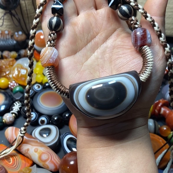 玛瑙/玉髓未镶嵌颈饰