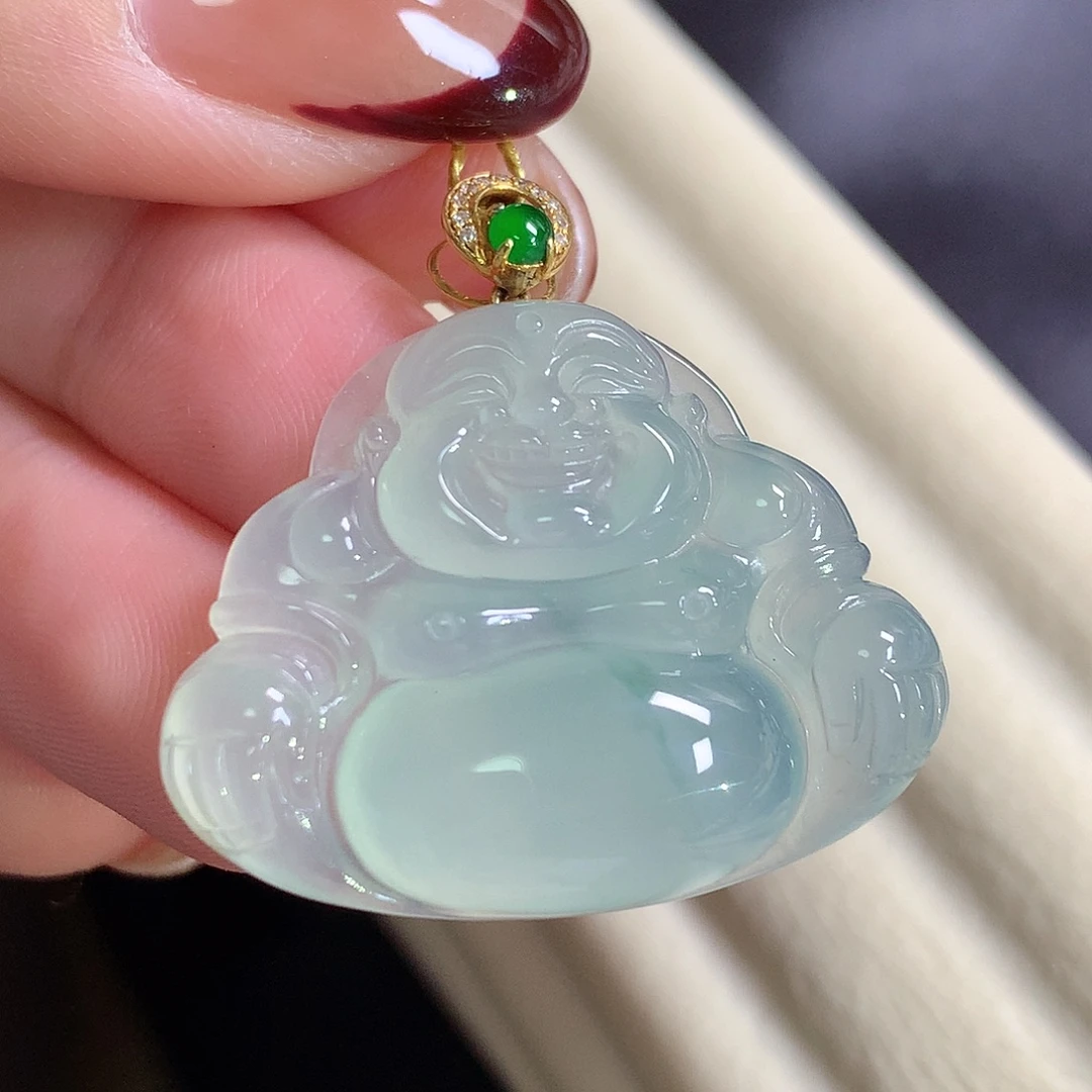 翡翠18K金镶嵌颈饰佛公