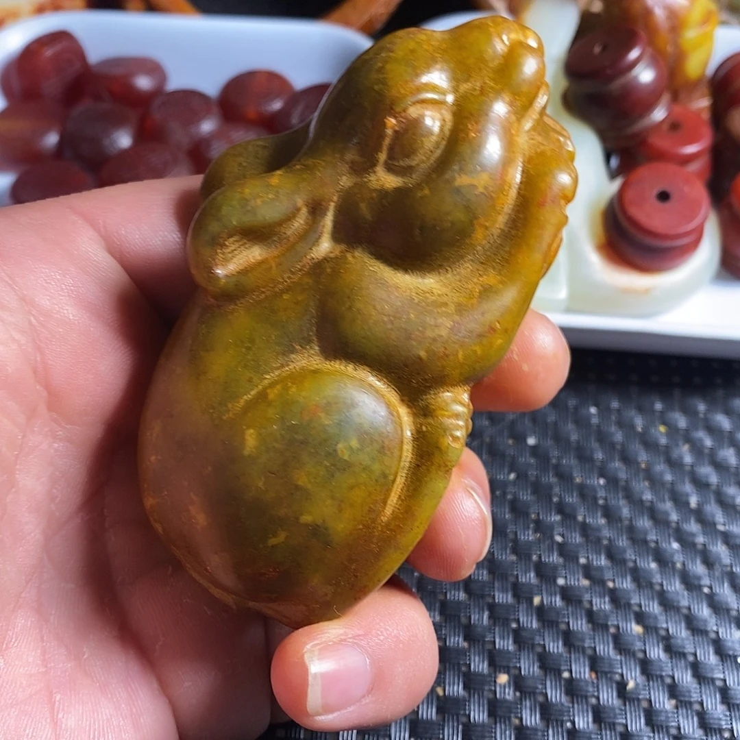 岫玉未镶嵌珠宝奇石