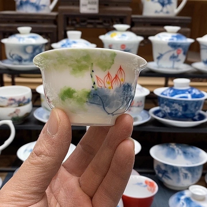 手绘微瑕荷花压手杯