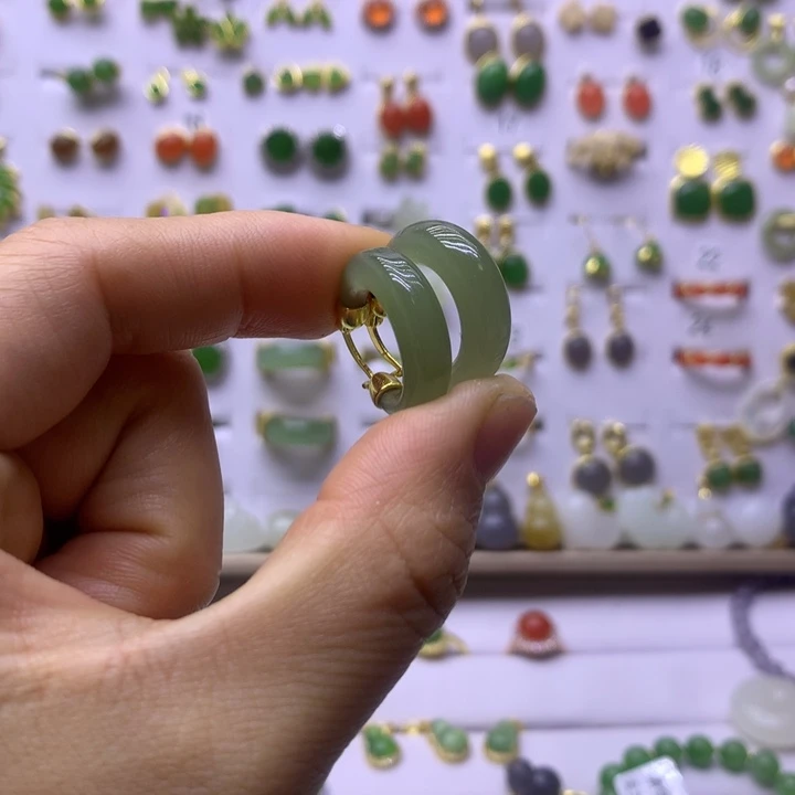 和田玉银S925镶嵌耳饰