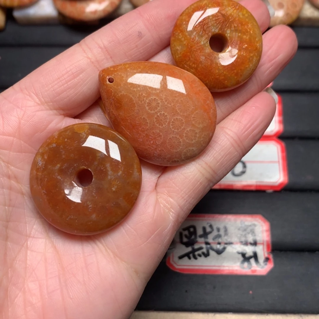 【闪购商品】硅化玉颈饰未镶嵌北*魚