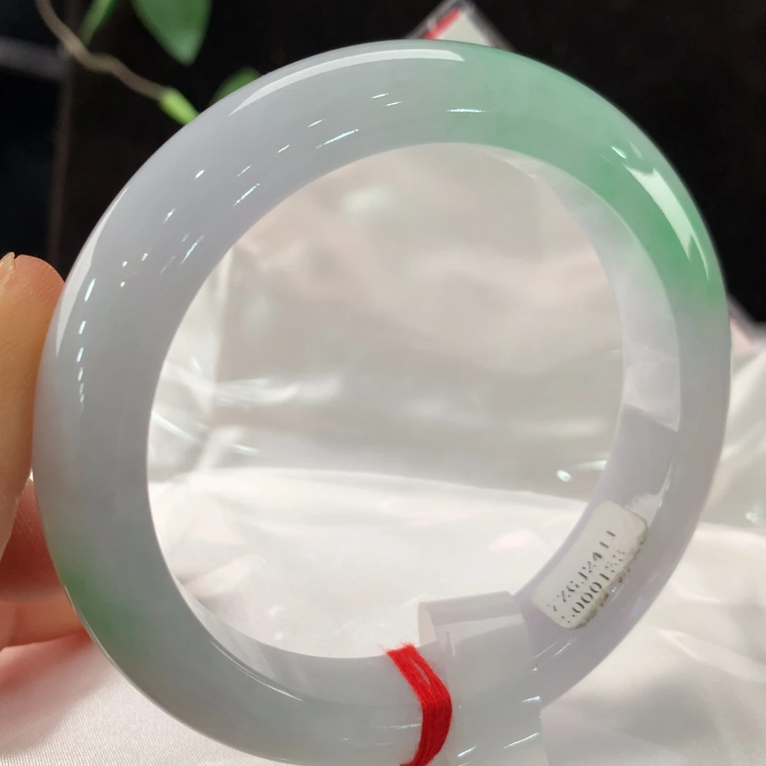 翡翠手镯未镶嵌111-0133