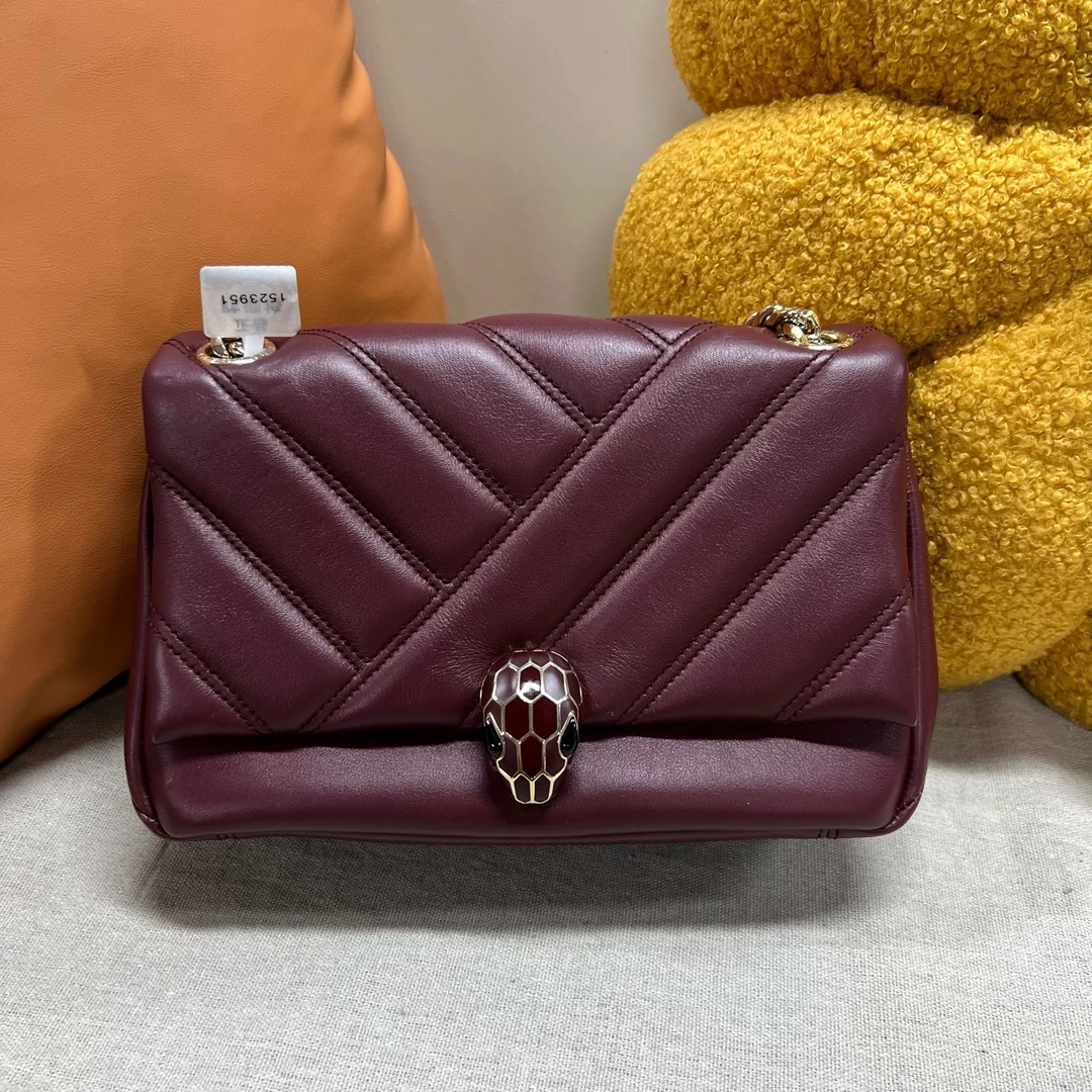 95新 BVLGARI/宝格丽 酒红色 泡芙系列 中号蛇头 链条包