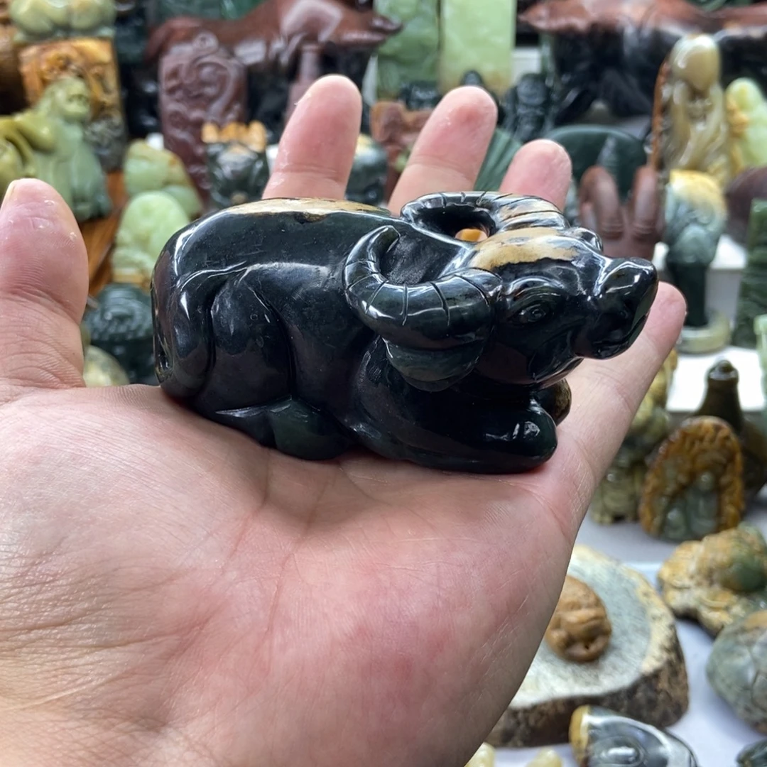 岫岩河磨玉（透闪石质玉）未镶嵌把件