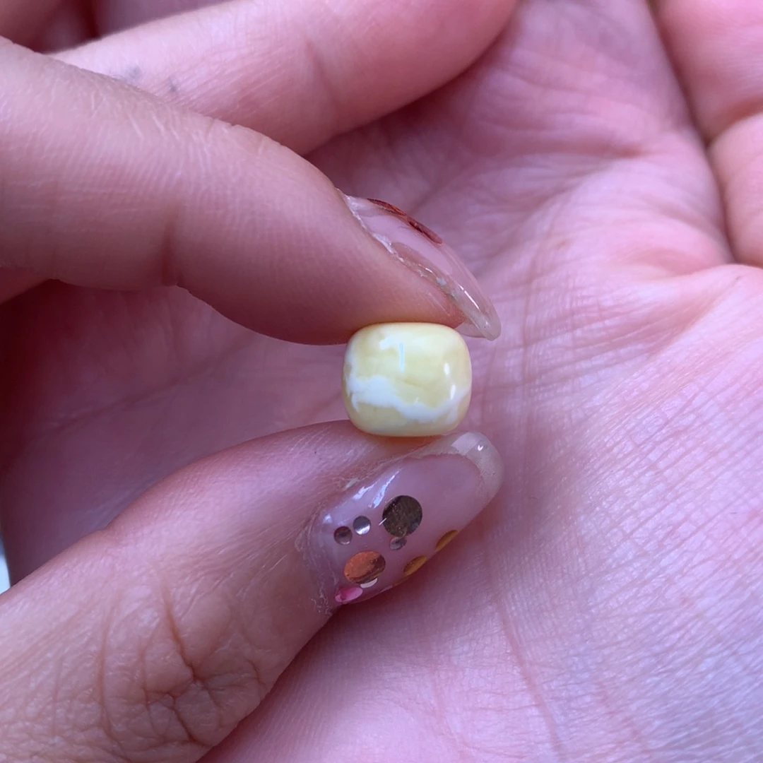 O***7未镶嵌琥珀裸石蜜蜡