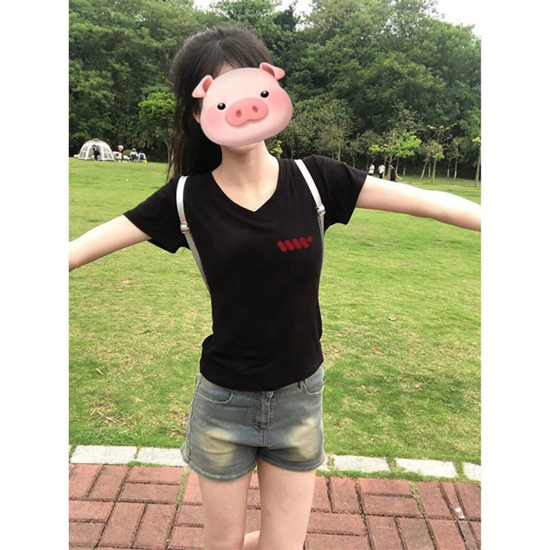 纯棉美式正肩v领短袖t恤女黑色夏新款紧身甜辣短款字母设计感上衣