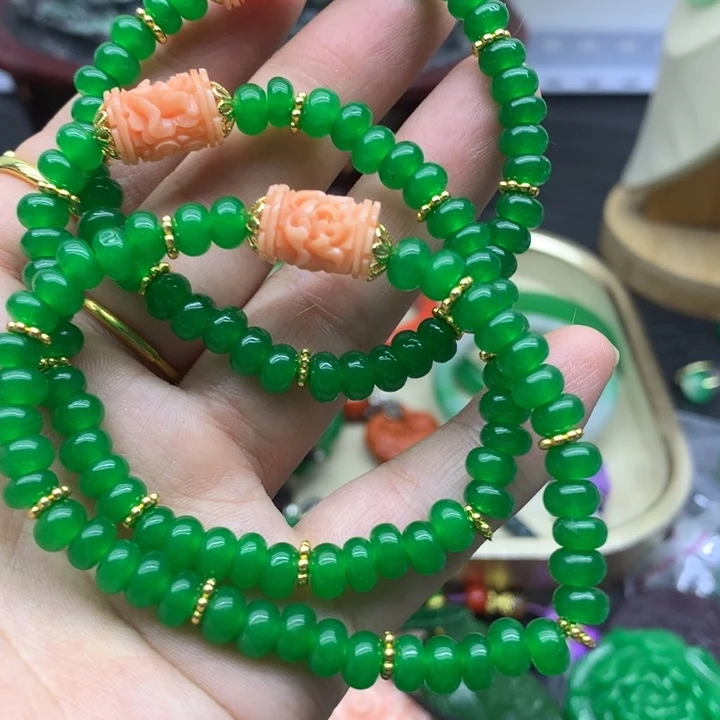 翡翠未镶嵌颈饰吊坠