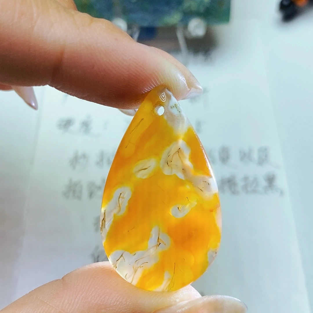 未镶嵌颈饰玛瑙/玉髓?****