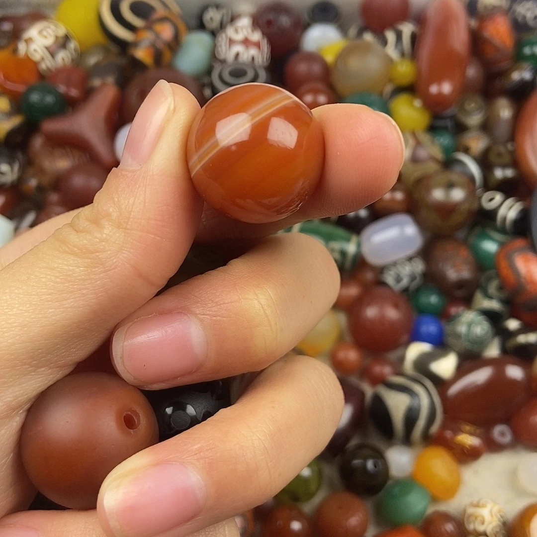 四***月玛瑙/玉髓未镶嵌玛瑙配珠玛瑙散珠