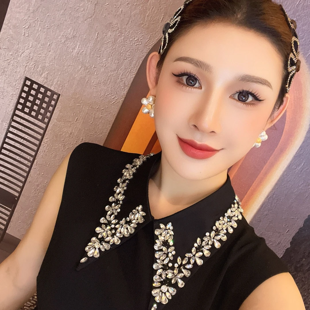 法式重工满钻碎花闪络水钻时尚百搭气质尖领女士假领子AZ881