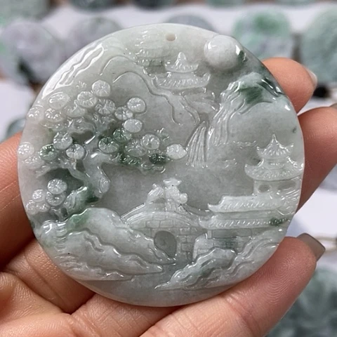 翡翠颈饰未镶嵌山水牌