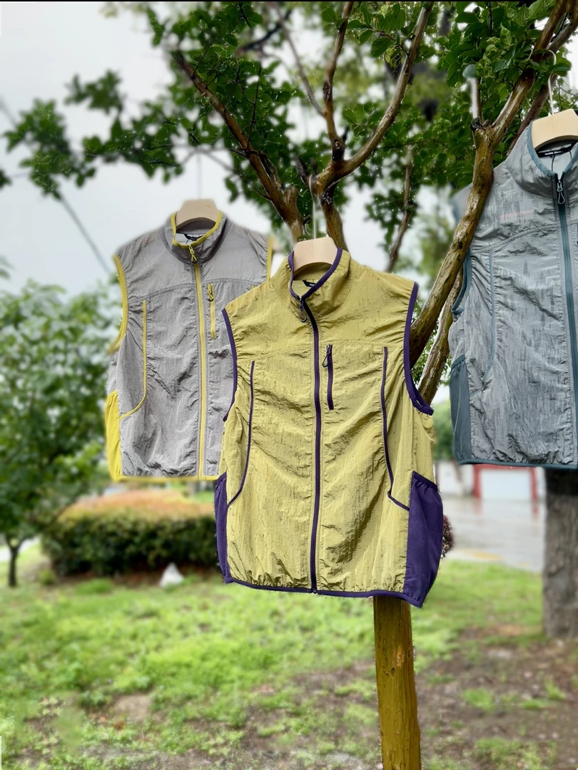 山系户外！3D立体裁剪！夏季男女防水透气轻量化户外拼色叠穿马甲