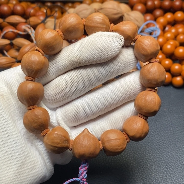 橄榄核吊坠1.7尺寸蜜桃臀