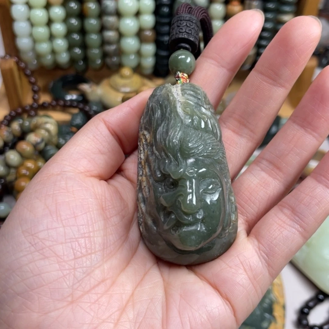 【闪购商品】未镶嵌岫岩河磨玉（透闪石质玉）把件