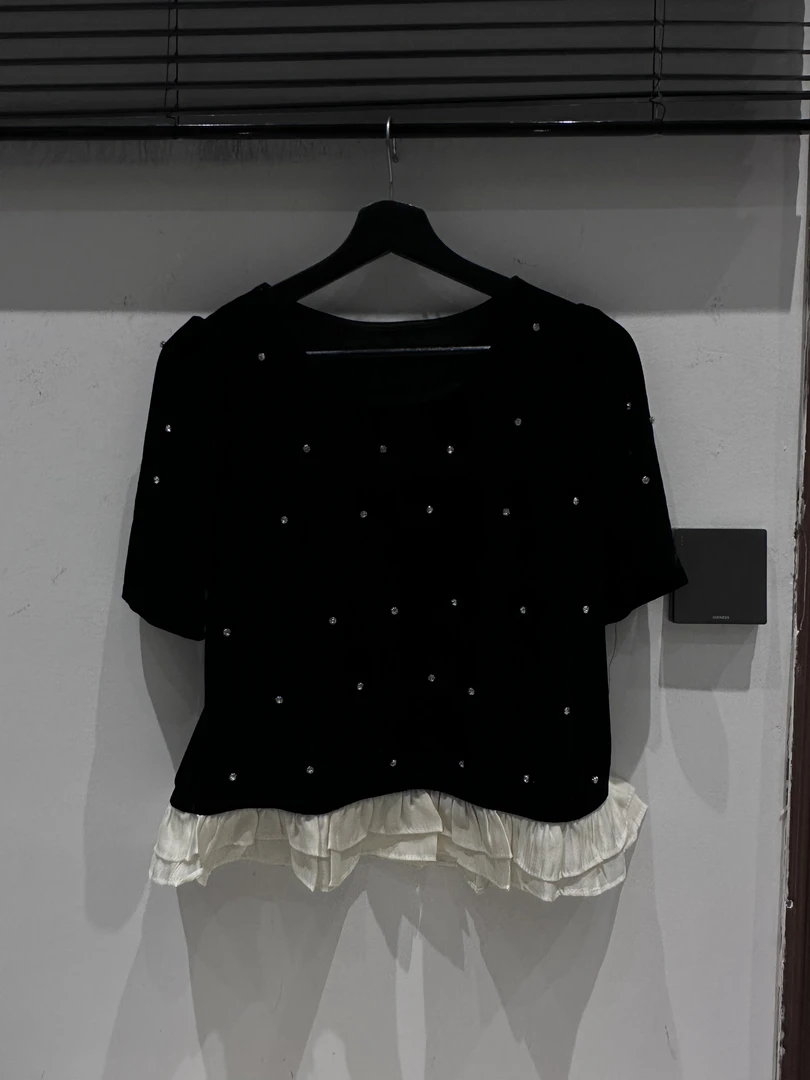 （柒贰柒服饰）25早春新款法式带钻丝绒半袖