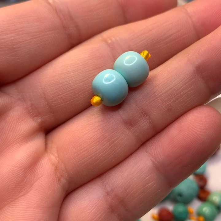 绿松石未镶嵌颈饰