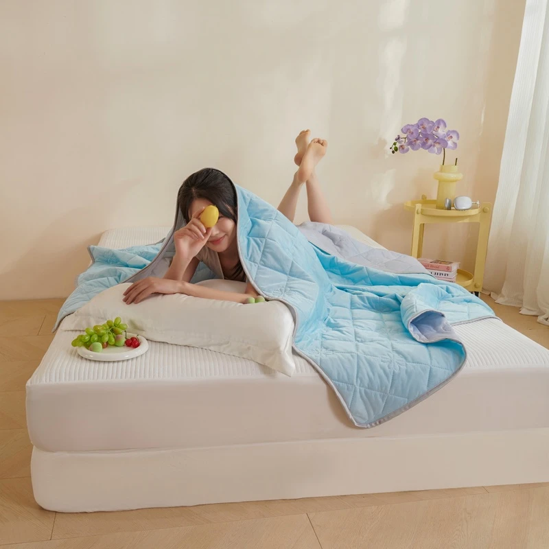 新款凉感丝纯色夏凉被可机洗适合空调房使用