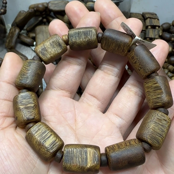 手串沉香糖结多样性发货一条卡是13-17克