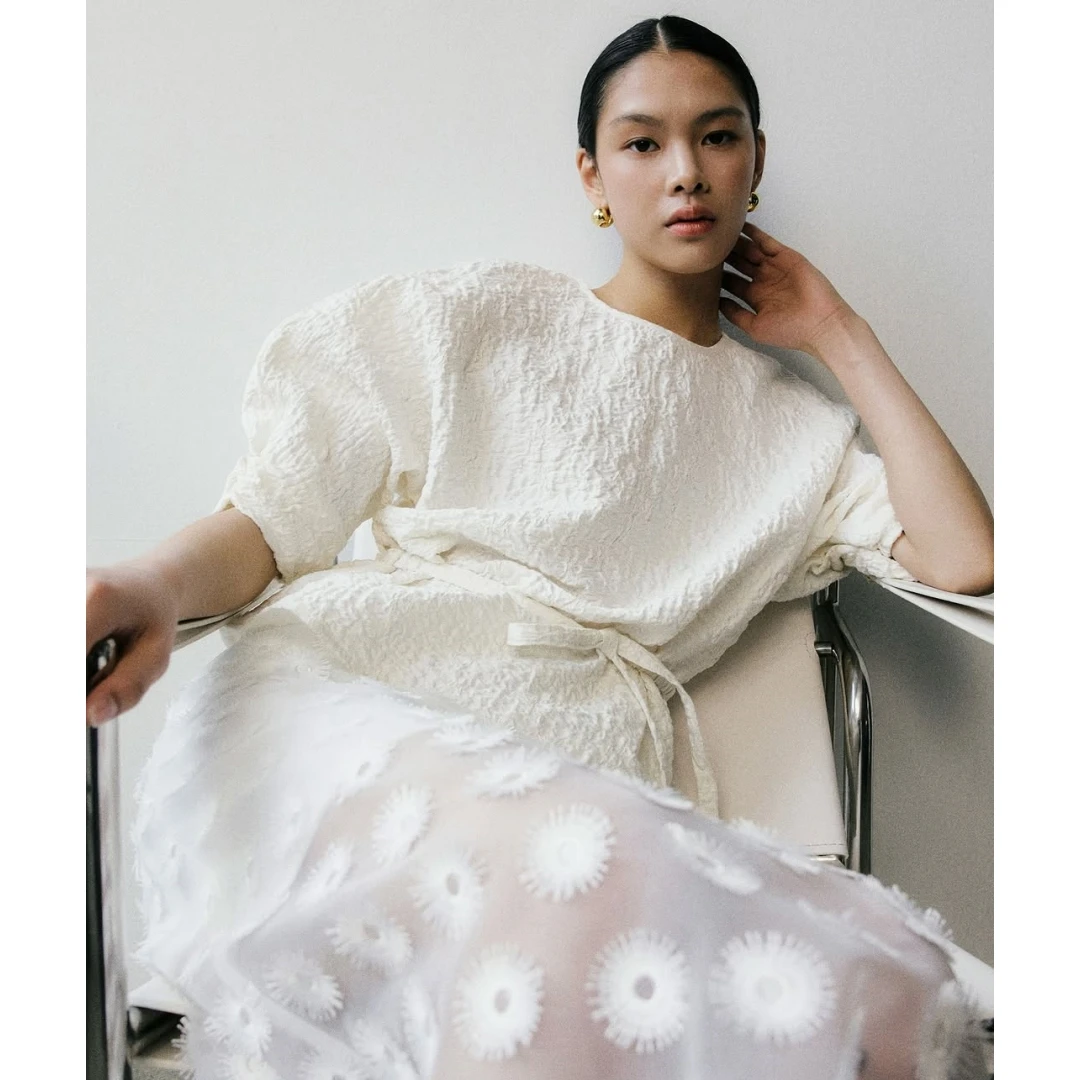 【表姐家】春季新款 B 时尚泡泡袖设计感衬衫圆领宽松休闲上衣