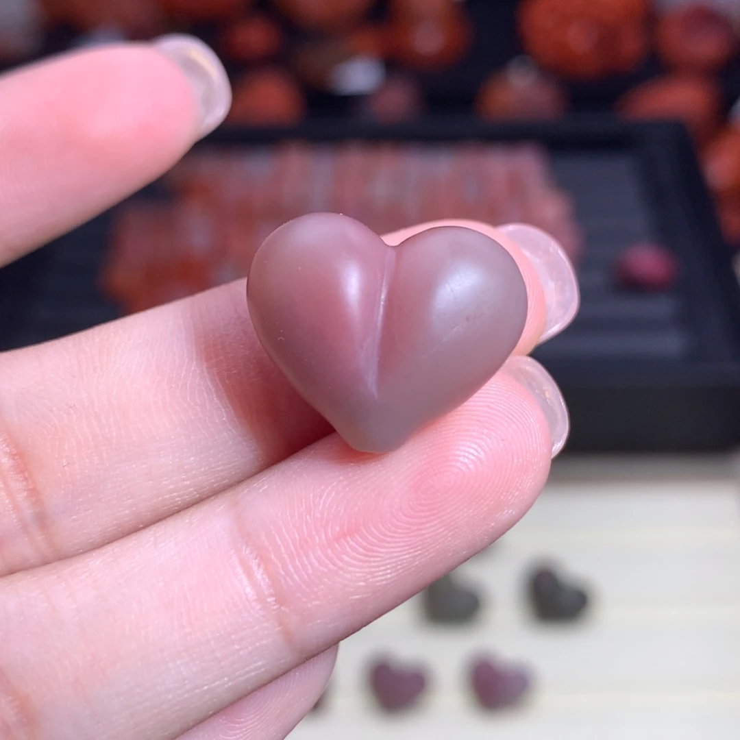 开***…南红玛瑙未镶嵌珠宝半成品盐源屁桃