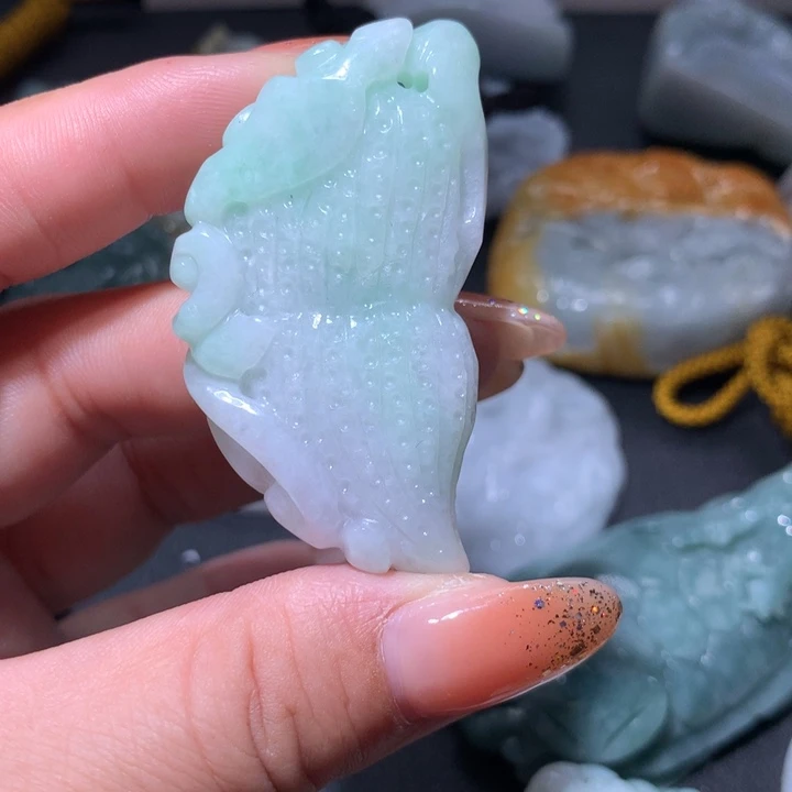 翡翠未镶嵌颈饰保真天然A货翡翠