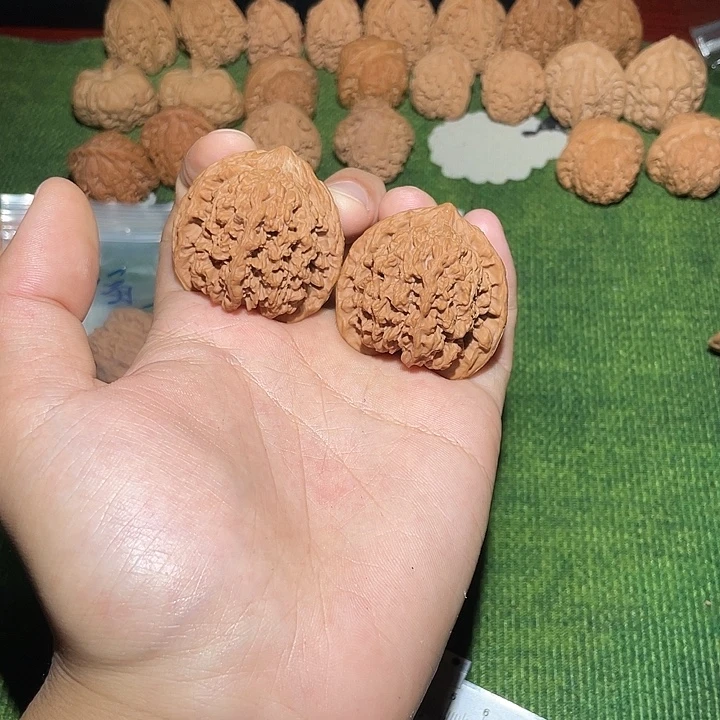 文玩核桃把件42满天星无黄无修精对