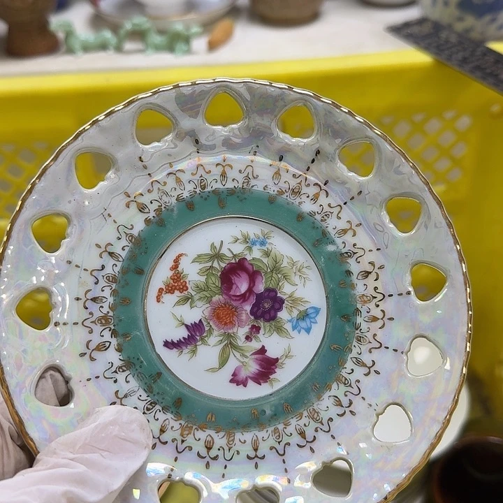 瓷片上**孑开播啦…开播啦