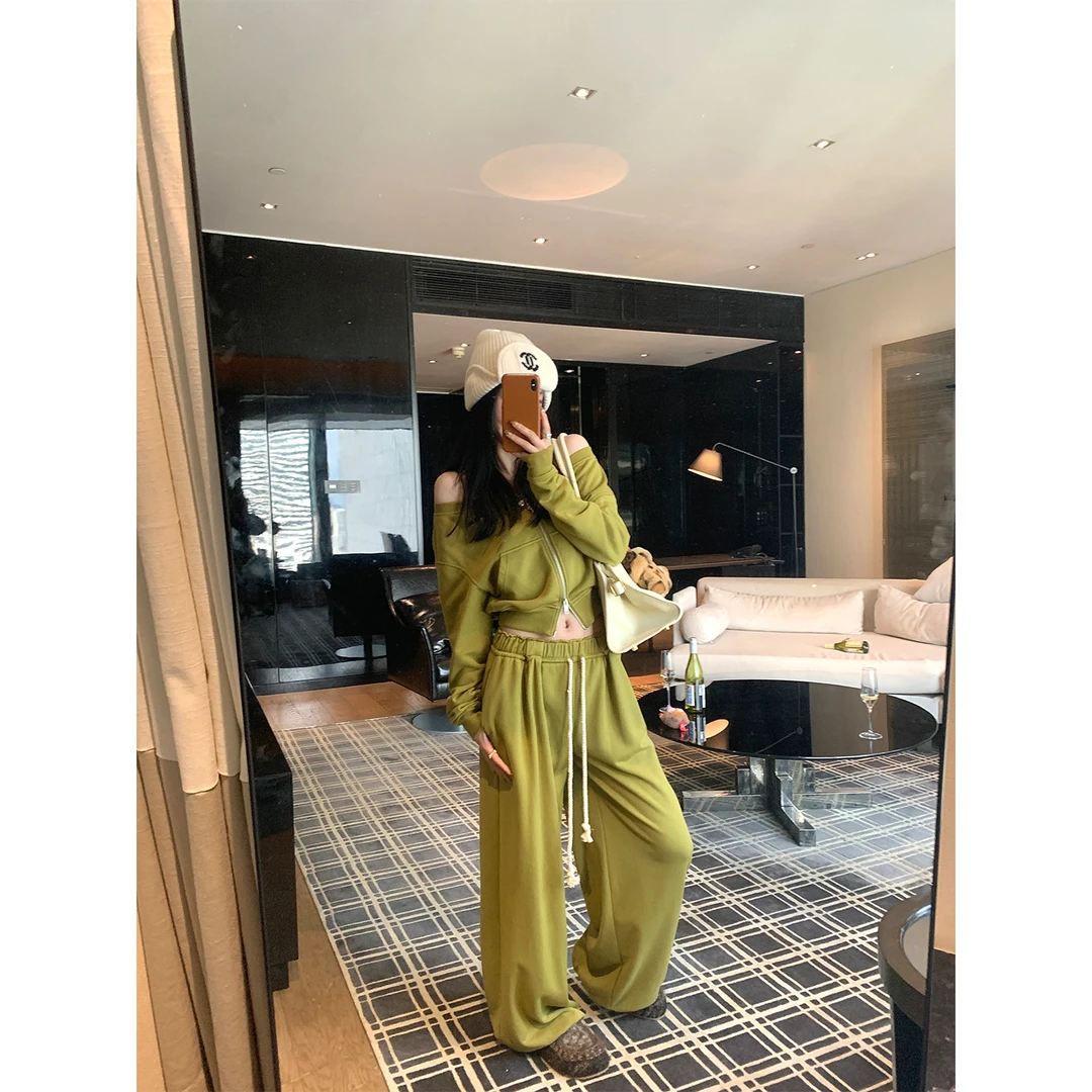 区区欧阳 一字肩拉链卫衣女秋季新款设计感小众美式辣妹露肩上衣