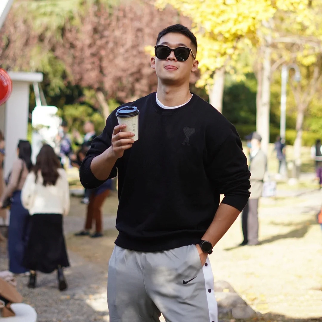 全新未使用 AMI DE COEUR 男士黑色爱心长袖卫衣圆领宽松长袖卫衣