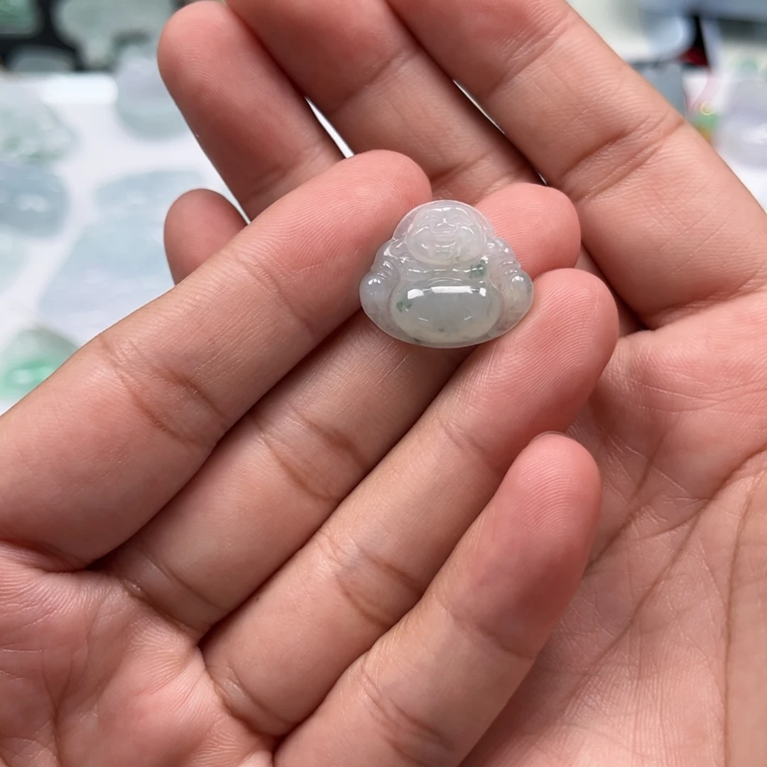 小***°颈饰未镶嵌翡翠天然翡翠A货