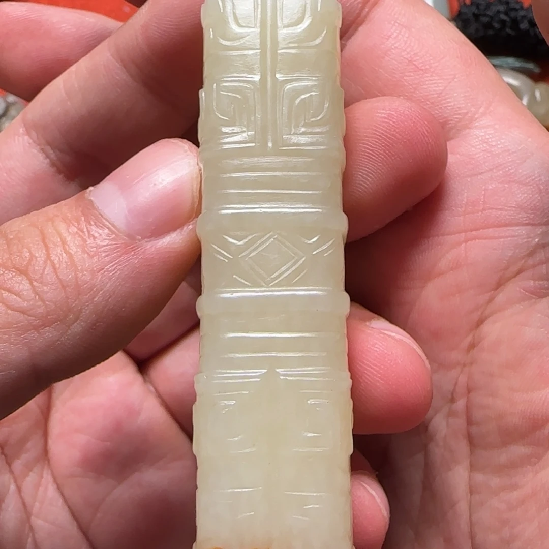 用***8和田玉未镶嵌挂件