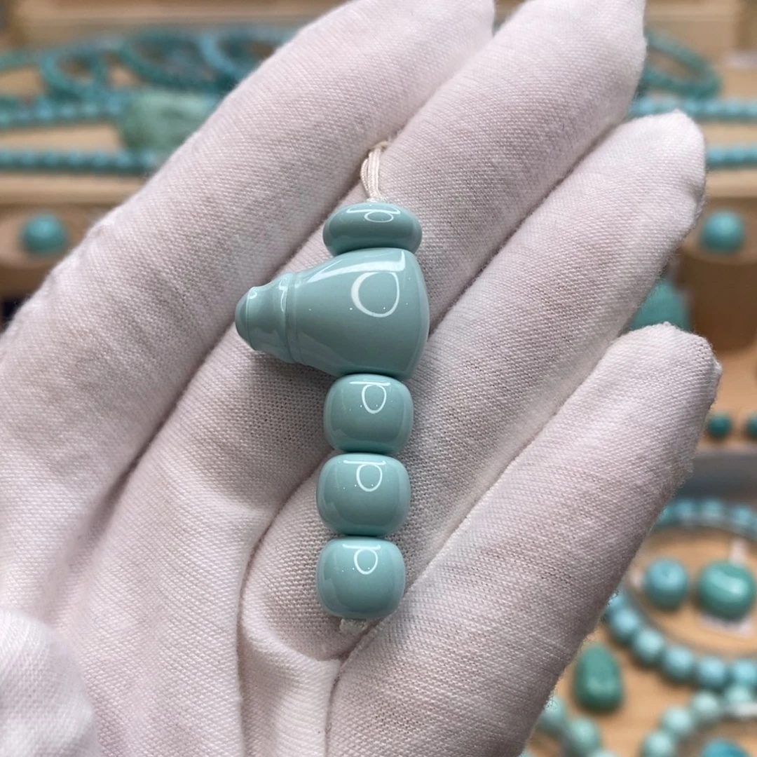 绿松石未镶嵌珠宝奇石