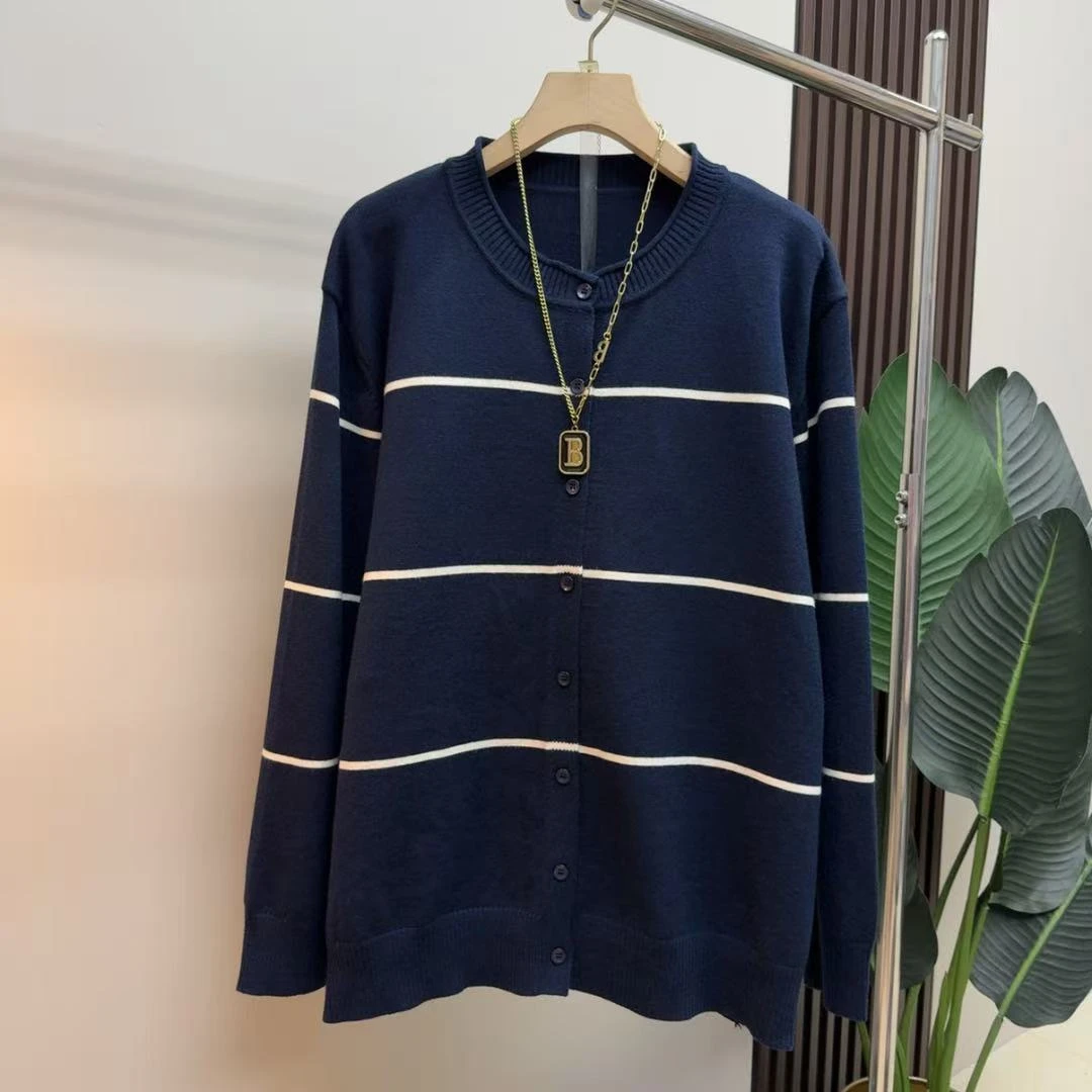 胖mm欧货时尚气质显瘦早秋长袖9153条纹宽松圆领百搭针织衫