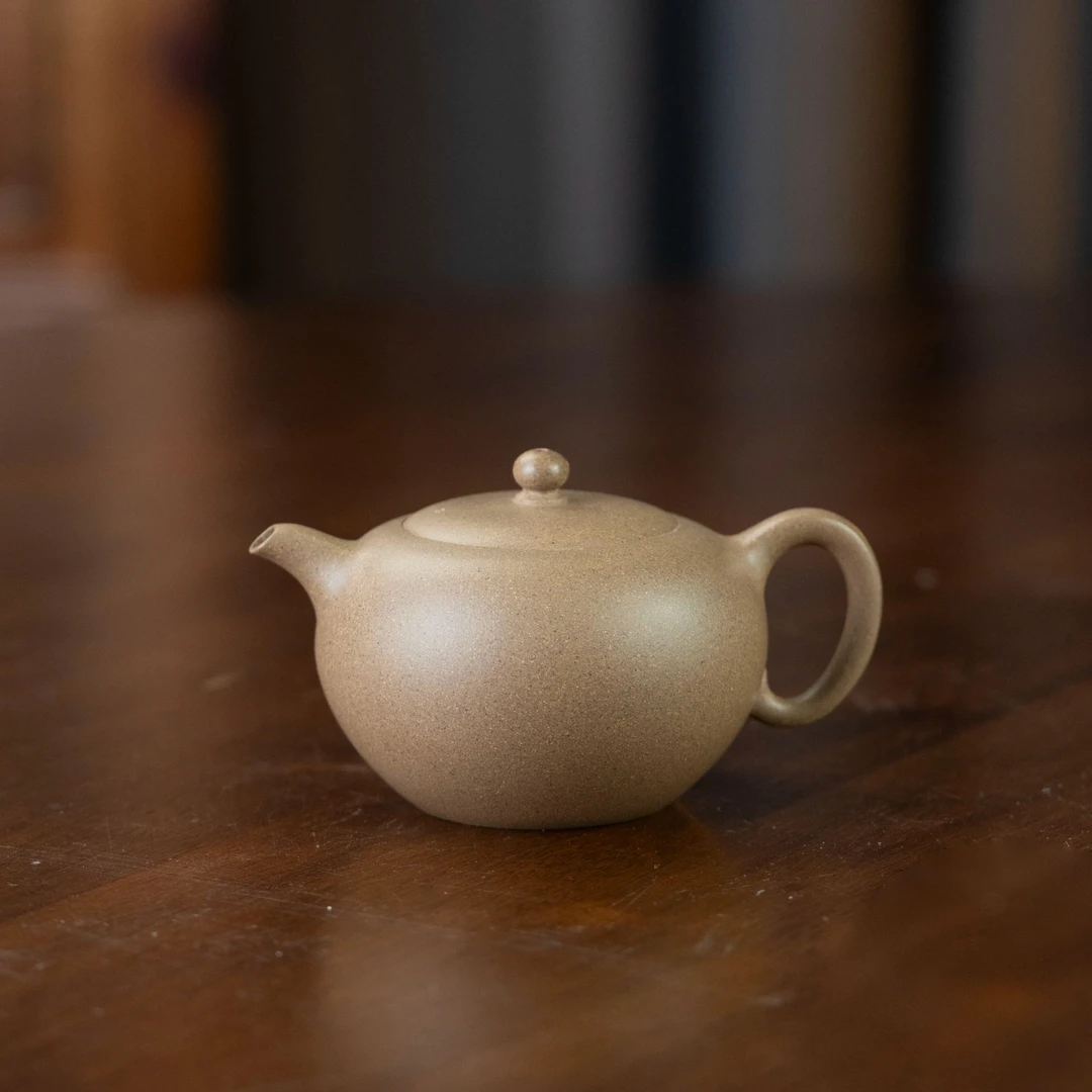 范家壶庄 乐饥【新】吴康丽 大生青段 180cc 紫砂壶