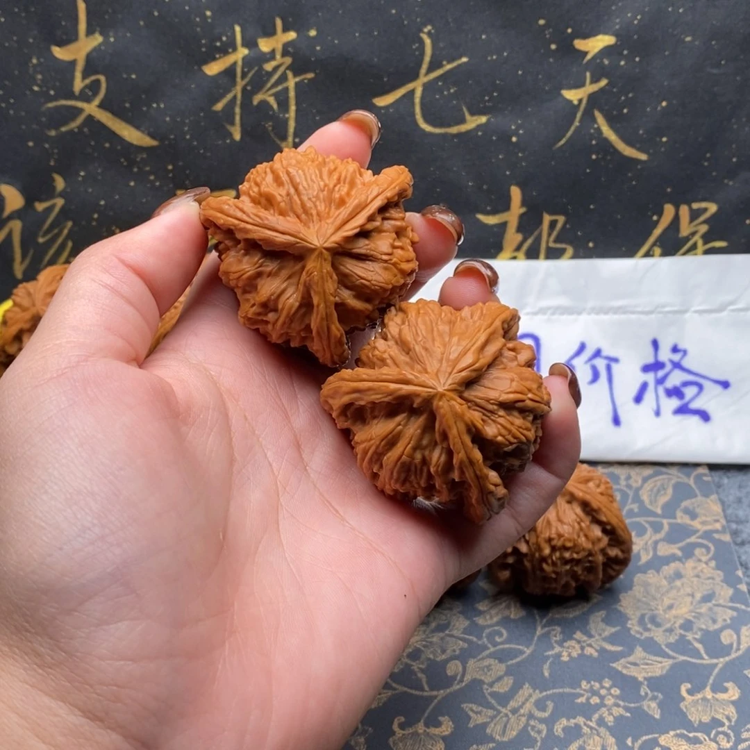 吊坠文玩核桃L*白狮子