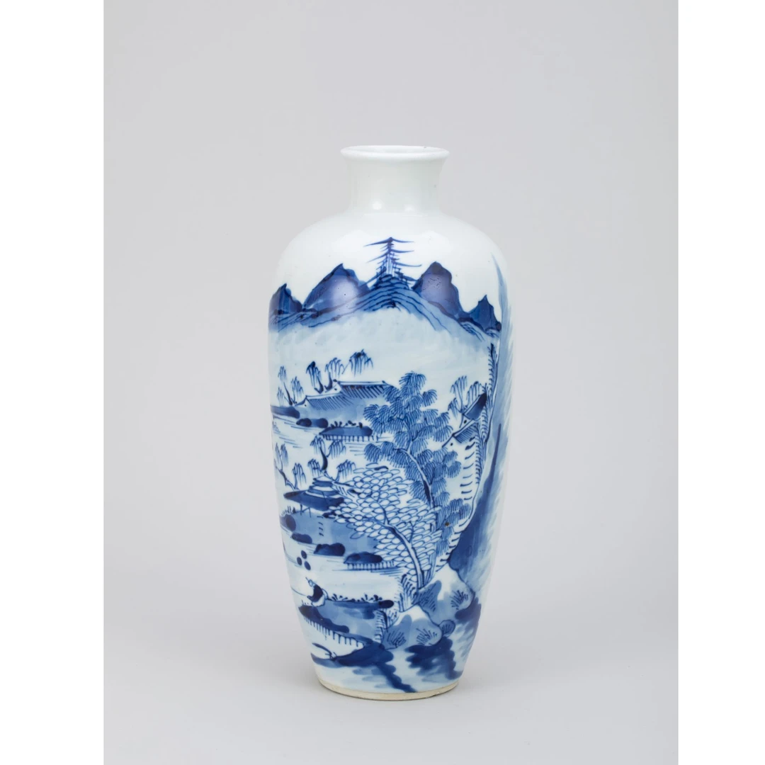 【拍卖】4、清光绪  青花山水独钓诗文观音瓶