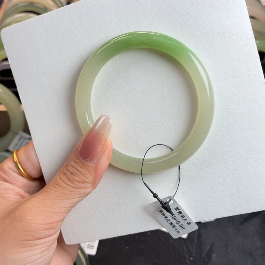 和田玉未镶嵌手镯翠青32