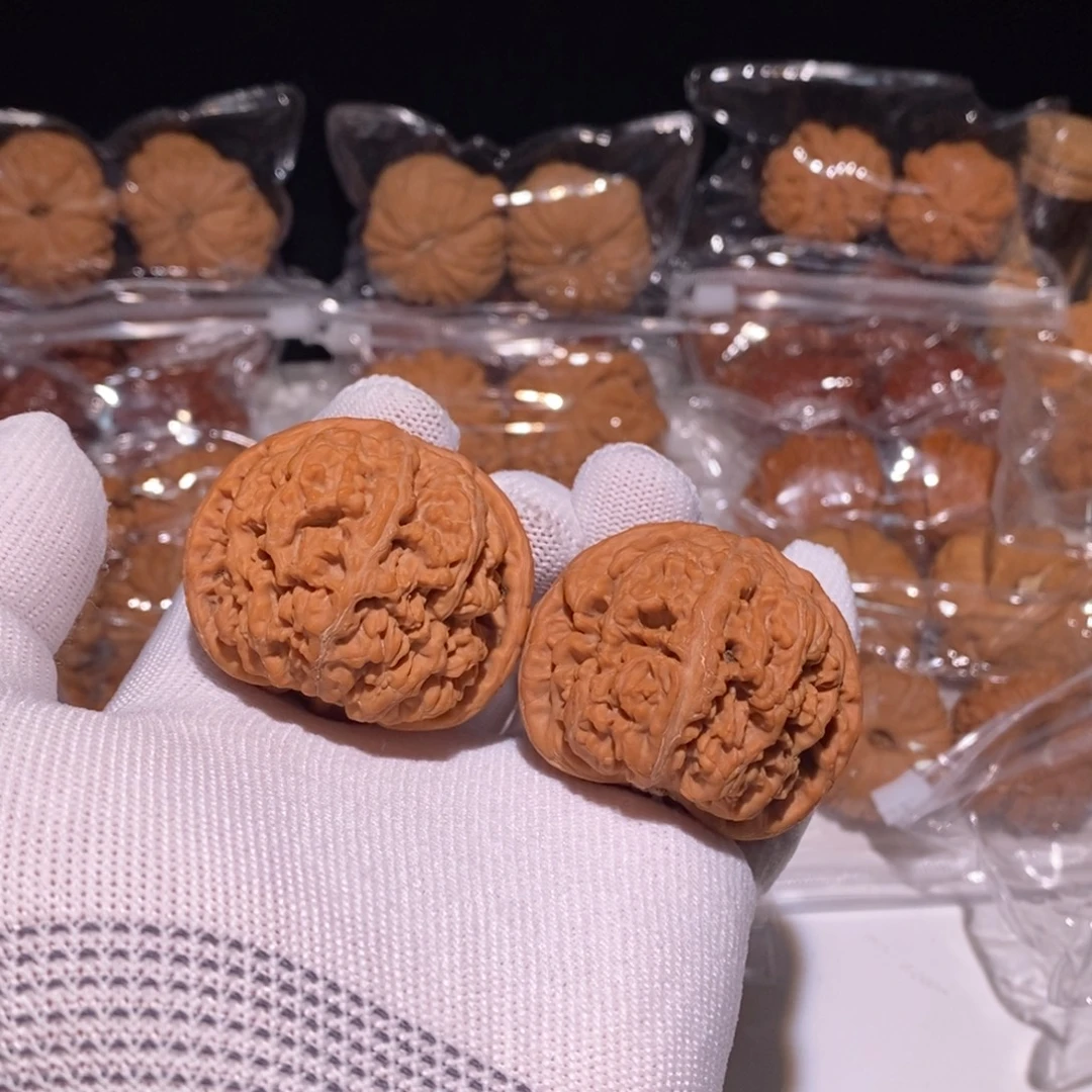 我***缘文玩核桃吊坠大粗筋