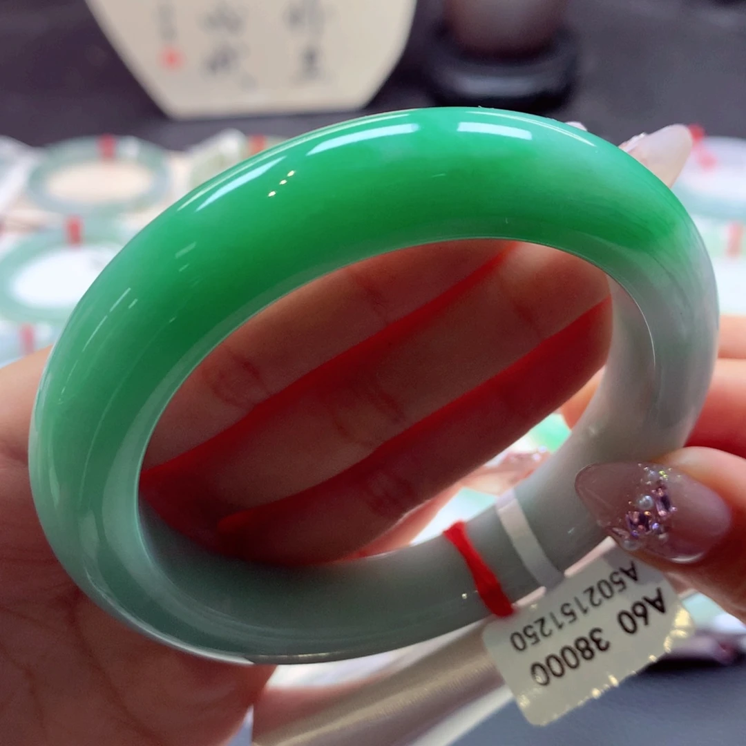 翡翠手镯未镶嵌5翡翠手镯99