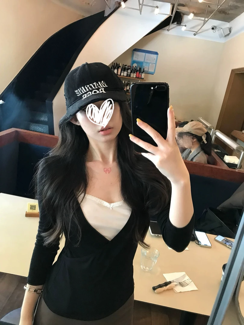 首尔初秋 撞色V领假两件t恤显瘦打底上衣