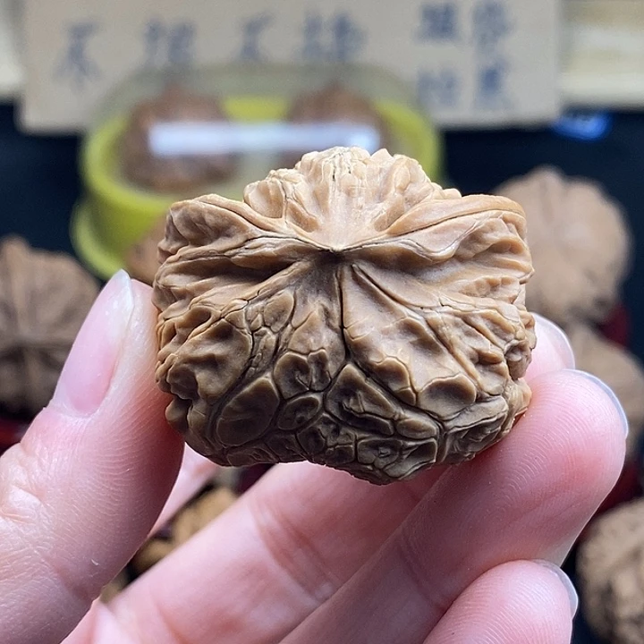 嗯***吖文玩核桃吊坠异形单只不退不换