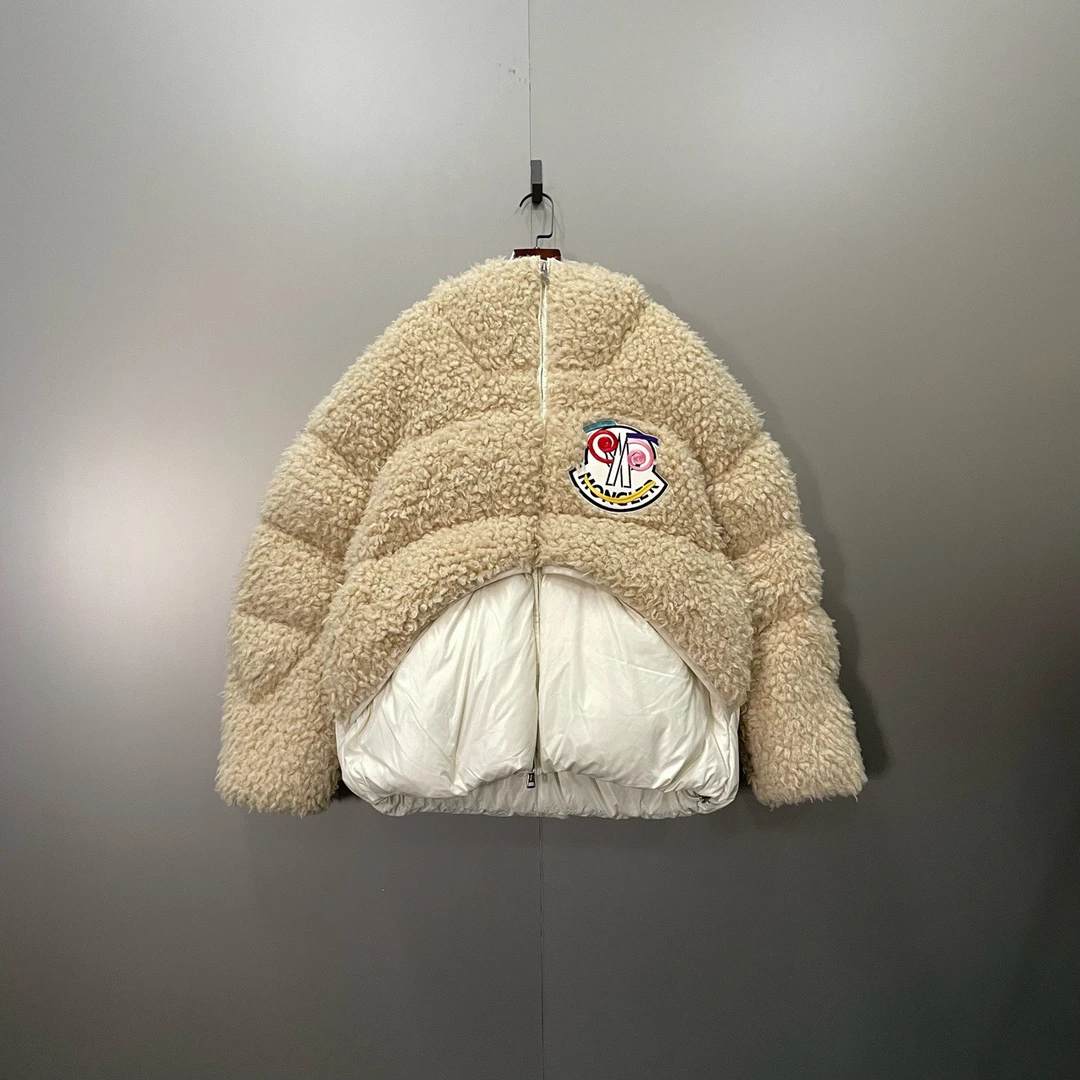 MONCLER 蒙口 摇粒绒羽绒服 3码/98新/2250/无配件 bc912724