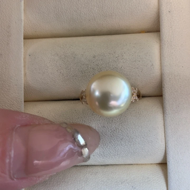 18K金镶嵌戒指海水珍珠