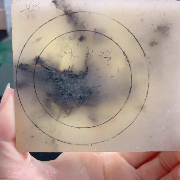 石英质玉未镶嵌手镯定制