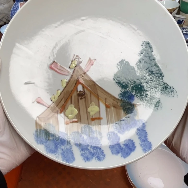 他家瓷器真美…开播了