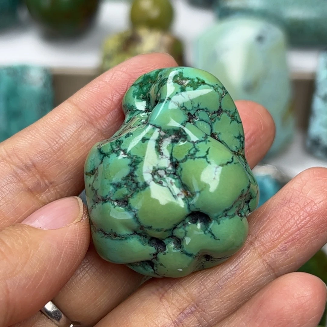 绿松石未镶嵌珠宝奇石