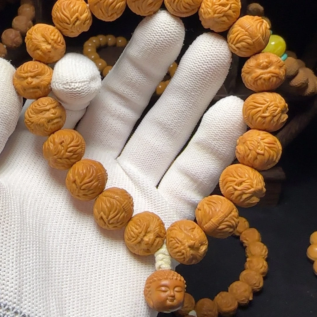 亮***亮吊坠猴头核桃猴头15