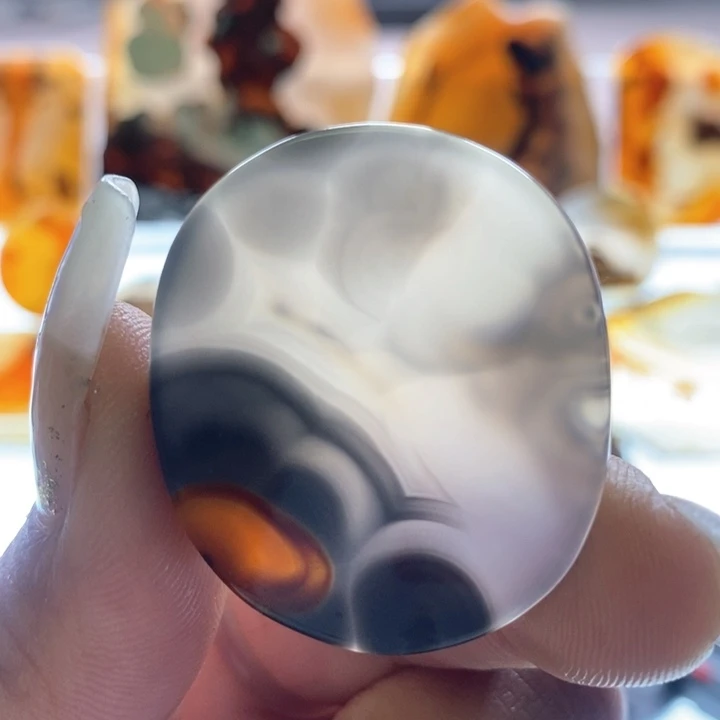 玛瑙/玉髓颈饰未镶嵌