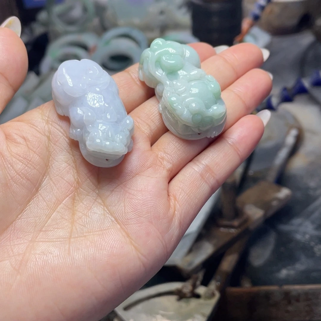 颈饰未镶嵌翡翠多样性